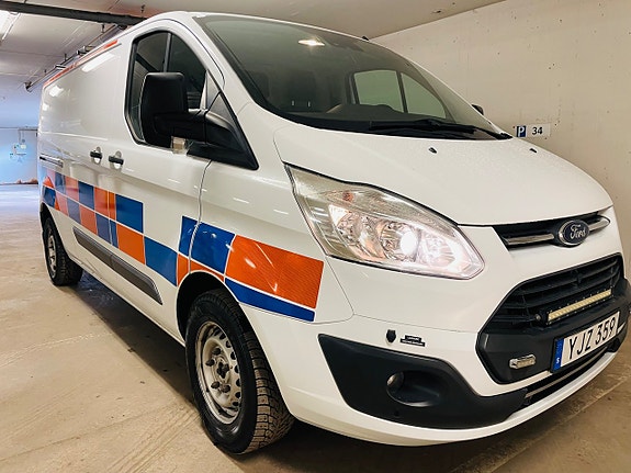 Ford Transit Custom 7 of 18