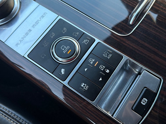 Land Rover Range Rover 19 of 26