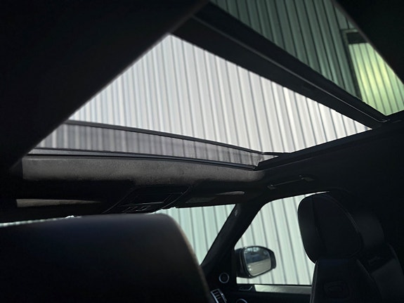 Land Rover Range Rover 15 of 26