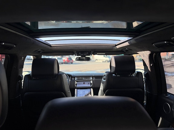 Land Rover Range Rover 16 of 26