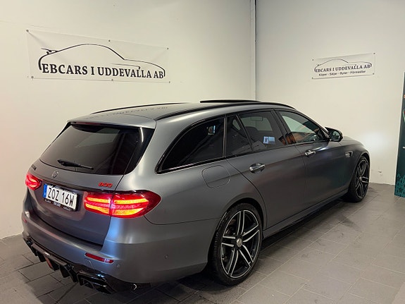 Mercedes-Benz E63 3 of 25