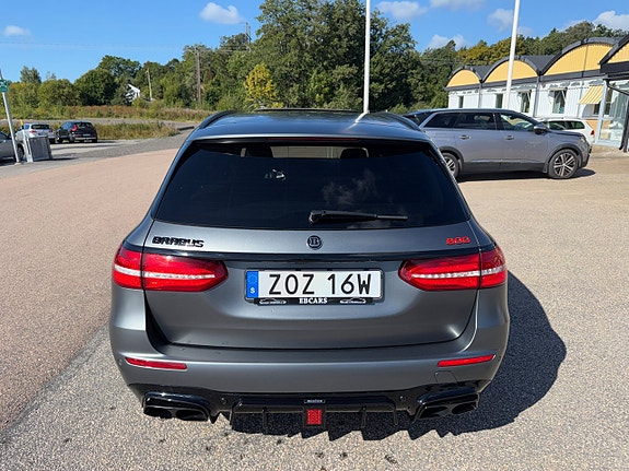 Mercedes-Benz E63 20 of 25