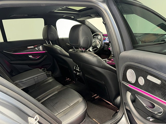 Mercedes-Benz E63 10 of 25