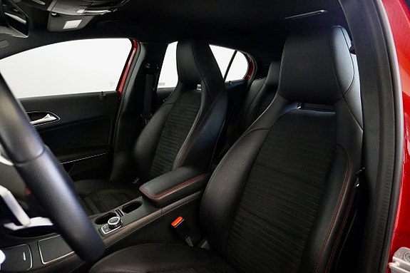 Mercedes-Benz GLA200 11 of 19