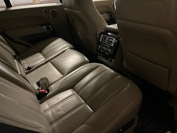 Land Rover Range Rover 11 of 21