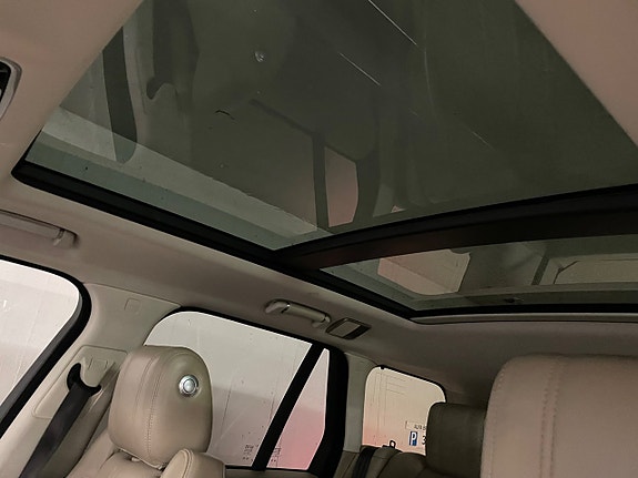 Land Rover Range Rover 18 of 21