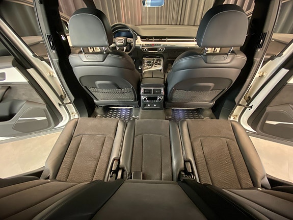 Audi Q7 17 of 30