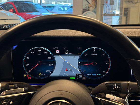Mercedes-Benz E220 d 11 of 25