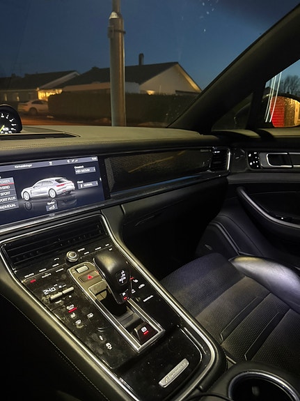 Porsche Panamera 5 of 5