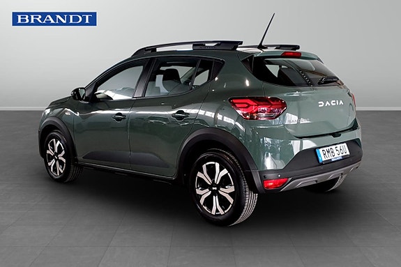 Dacia Sandero Stepway 2 of 5
