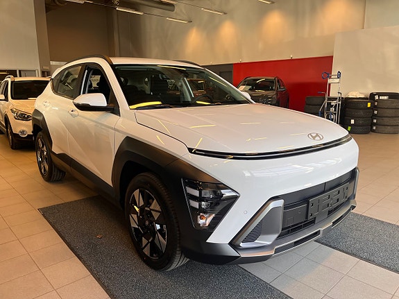 Hyundai Kona 3 of 5