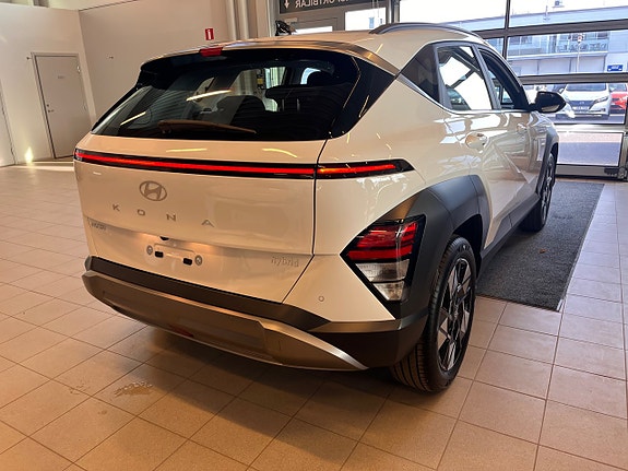 Hyundai Kona 4 of 5