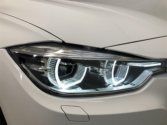 BMW 320 8 of 24