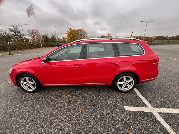 Volkswagen Passat 2 of 5
