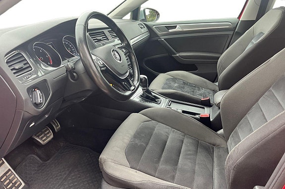 Volkswagen Golf Alltrack 11 of 20