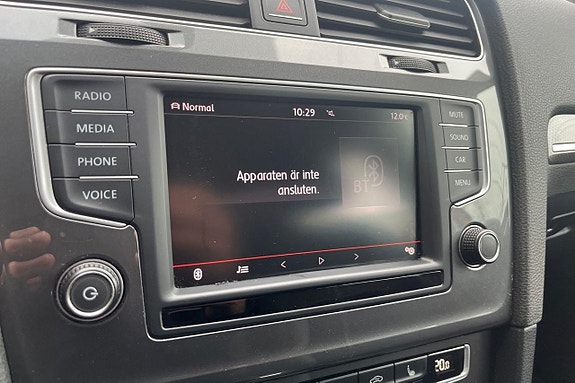 Volkswagen Golf Alltrack 17 of 20