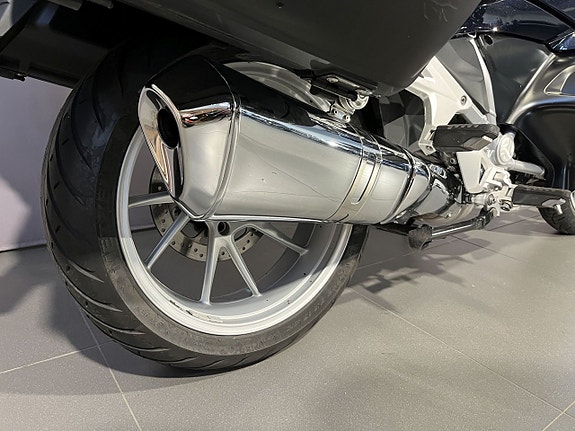 BMW R1200RT 11 of 19
