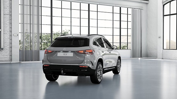 Mercedes-Benz GLA250 e 19 of 22