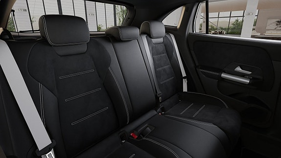 Mercedes-Benz GLA250 e 22 of 22