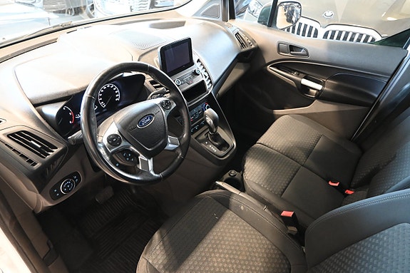 Ford Transit Connect 6 of 17