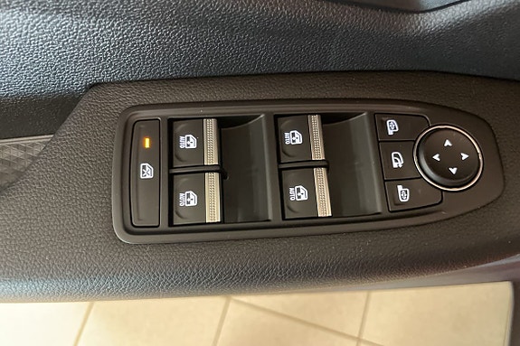Renault Scenic E-Tech 16 of 18