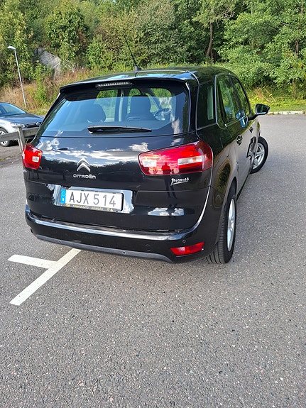 Citroen C4 Picasso 3 of 7