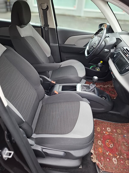 Citroen C4 Picasso 4 of 5