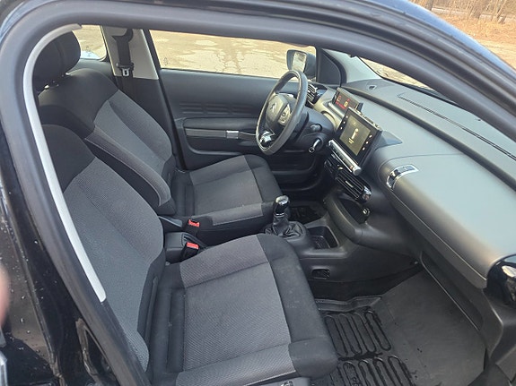 Citroen C4 Cactus 11 of 17