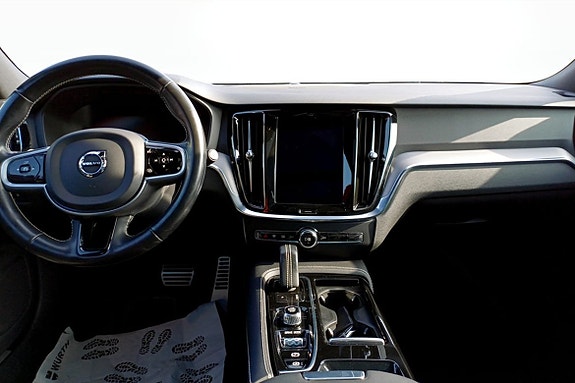 Volvo V60 4 of 5