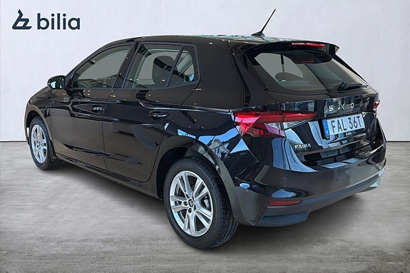 Skoda Fabia 2 of 5