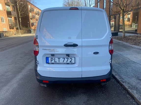 Ford Transit Courier 5 of 21