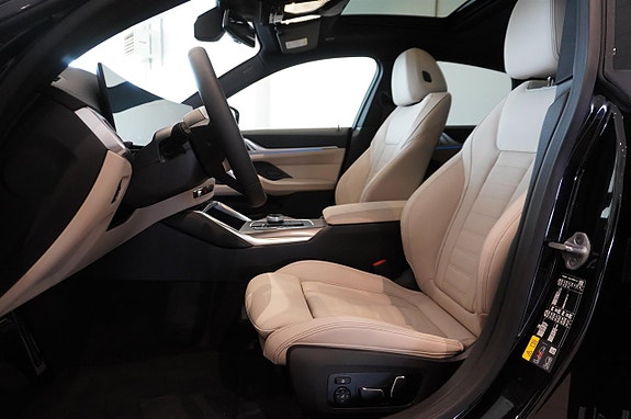 BMW i4 6 of 16