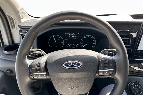 Ford E-Transit 9 of 11