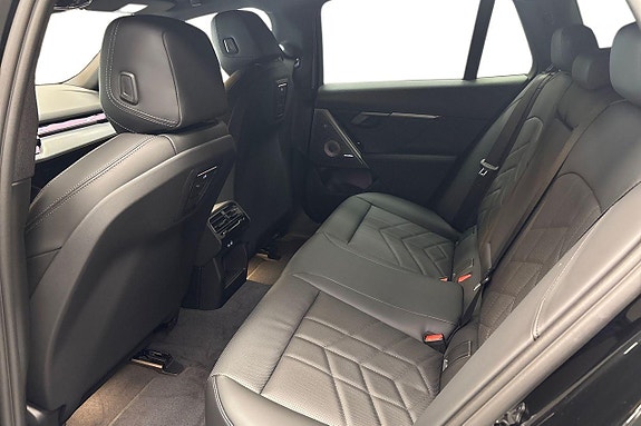 BMW 530e 11 of 18