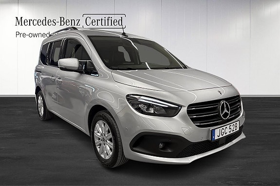 Mercedes-Benz T180 d 2 of 11