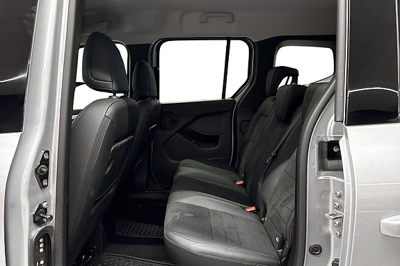 Mercedes-Benz T180 d 10 of 11