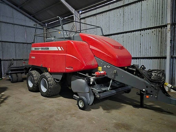 Massey Ferguson 2260