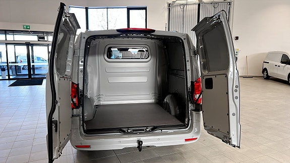 Mercedes-Benz Vito 119 4 of 5