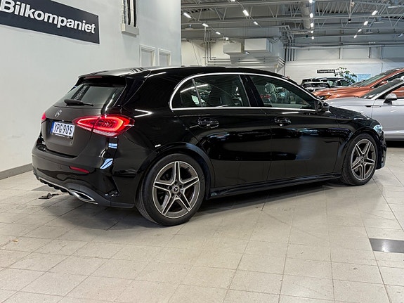 Mercedes-Benz A180 3 of 5
