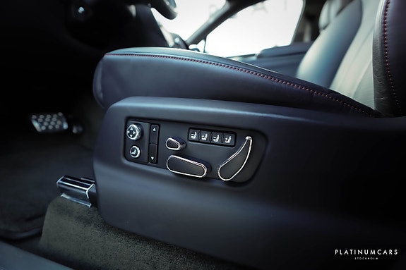 Bentley Bentayga 18 of 22