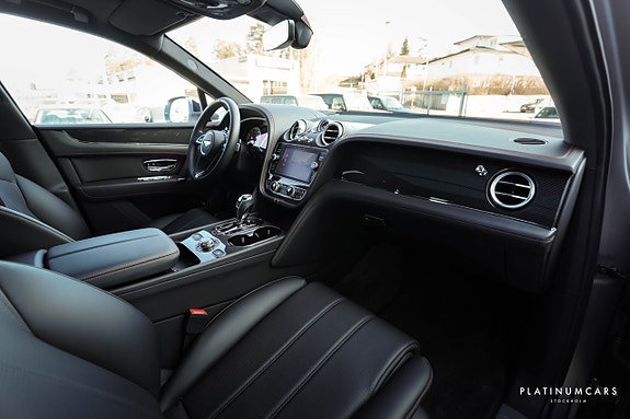 Bentley Bentayga 8 of 22