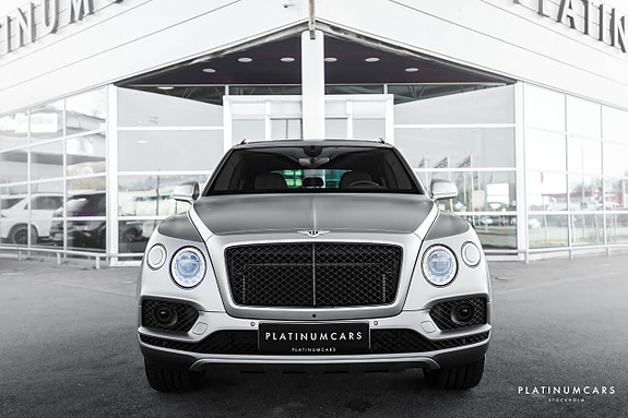 Bentley Bentayga 3 of 5