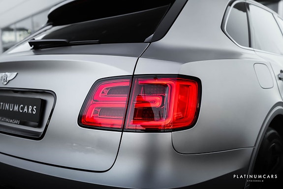 Bentley Bentayga 21 of 22