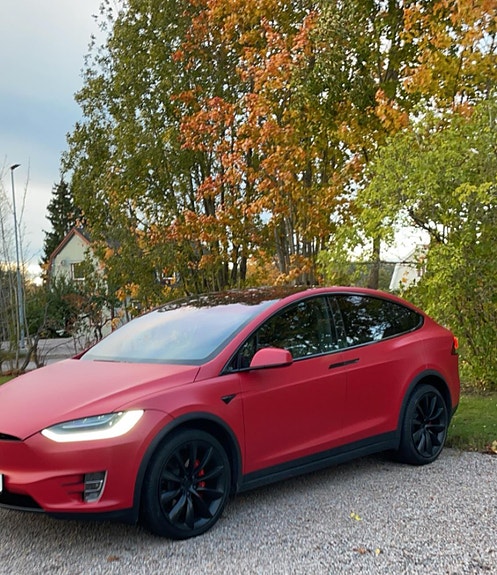 Tesla Model X 2020