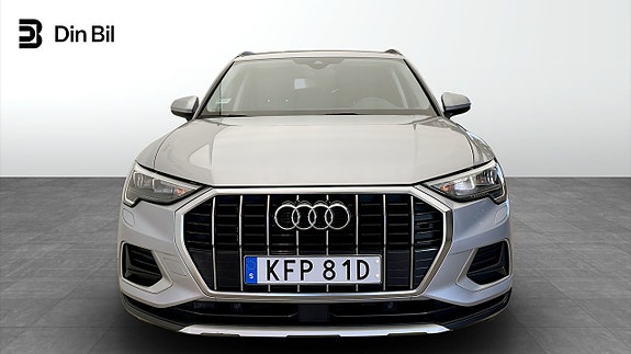 Audi Q3 4 of 5