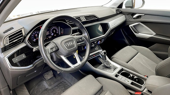 Audi Q3 7 of 12