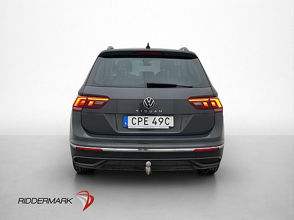 Volkswagen Tiguan 5 of 5