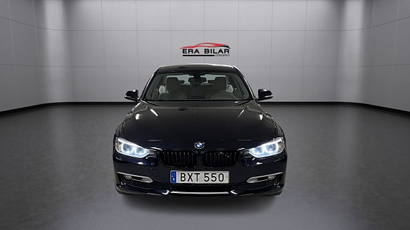 BMW 320 2 of 5