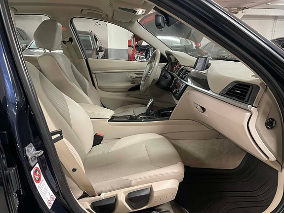 BMW 320 12 of 25