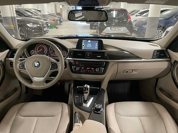 BMW 320 15 of 25